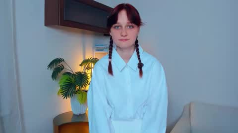 Snapshot of h0lyangel chatting on September 12, 7:03 pm Kelly Lilly online show from September 12, 7:03 pm