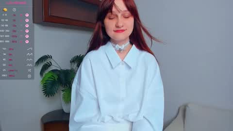 Snapshot of h0lyangel chatting on September 16, 6:53 pm Kelly Lilly online show from September 16, 6:53 pm