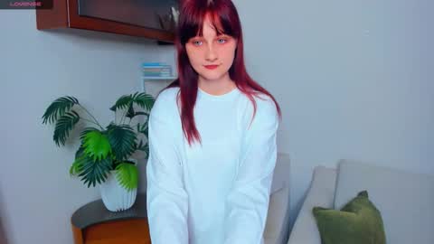 Kelly  Lilly online show from October 10, 6:51 pm