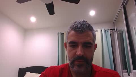 Snapshot of h0nest84 chatting on February 8, 1:42 am h0nest84 online show from February 8, 1:42 am
