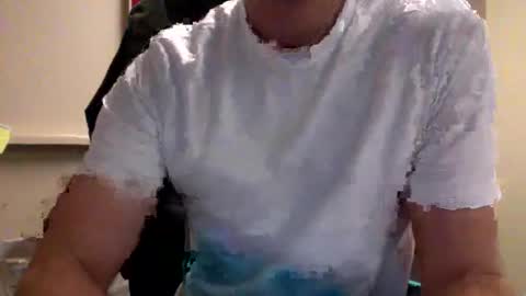 Snapshot of h2mm chatting on October 15, 5:02 pm h2mm online show from October 15, 5:02 pm