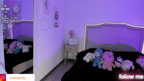 Hello Kitty online show from June 5, 12:00 pm
