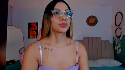 Paulina  online show from August 4, 2:59 am