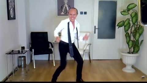 Snapshot of h_blackwood chatting on June 1, 5:36 pm H. Blackwood online show from June 1, 5:36 pm