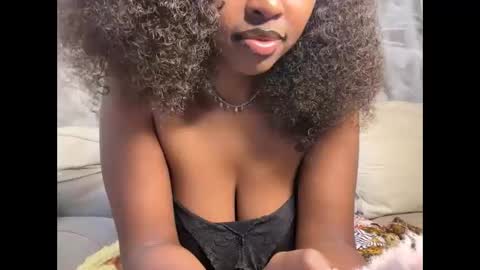 Snapshot of h_o_t_goddess chatting on March 7, 9:12 pm h_o_t_goddess online show from March 7, 9:12 pm