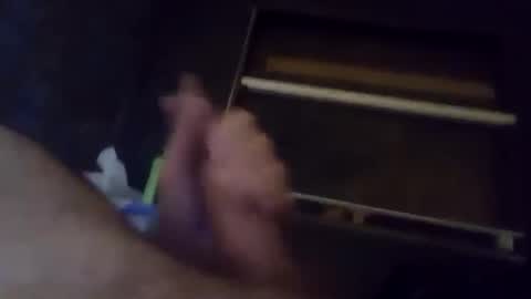 Snapshot of h_rd333 chatting on October 14, 1:01 pm h_rd333 online show from October 14, 1:01 pm