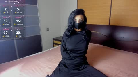 Linda online show from December 8, 2:18 am