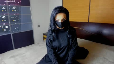 Linda online show from January 22, 2:15 am