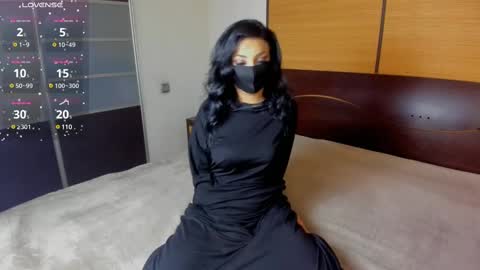 Linda online show from February 10, 2:30 am
