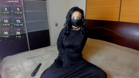 Linda online show from February 16, 2:31 am