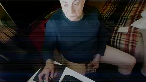 Snapshot of hacknoob62 chatting on December 2, 5:15 pm hacknoob62 online show from December 2, 5:15 pm