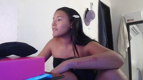 Snapshot of hadesmit1 chatting on March 17, 4:39 am hadesmit1 online show from March 17, 4:39 am