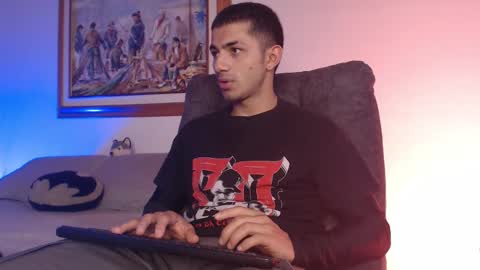 Snapshot of hadez_69 chatting on November 17, 4:46 pm HADEZ online show from November 17, 4:46 pm