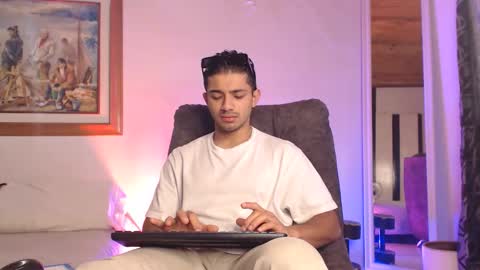 HADEZ online show from March 28, 3:33 pm