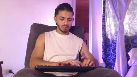 Snapshot of hadez_69 chatting on May 11, 1:50 pm HADEZ online show from May 11, 1:50 pm