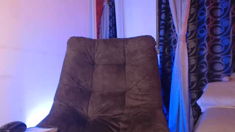 Snapshot of hadez_69 chatting on May 12, 11:35 pm HADEZ online show from May 12, 11:35 pm