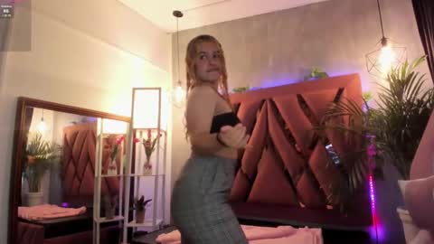 Haely online show from January 8, 11:32 am