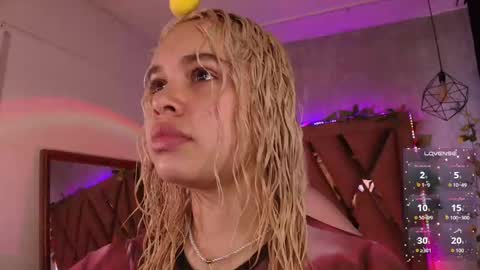 Haely online show from September 29, 11:15 am