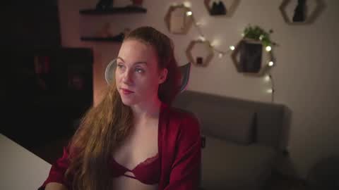 hahayessihaveone online show from September 29, 7:08 pm