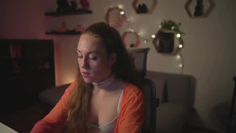 hahayessihaveone online show from October 6, 6:49 pm