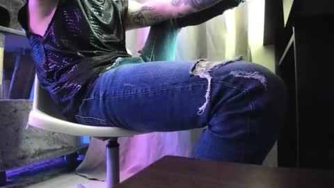 haildave6 online show from February 28, 10:00 pm