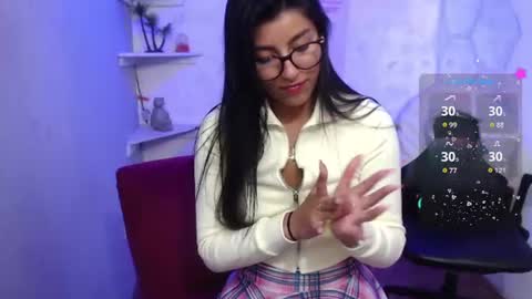 Snapshot of hailey_adams chatting on June 12, 12:26 pm Hailey online show from June 12, 12:26 pm