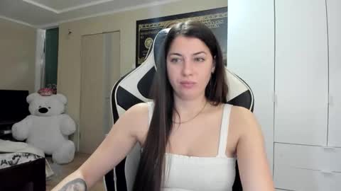 Snapshot of hailey_beauty chatting on October 12, 7:24 pm Sk pe Anya388109 online show from October 12, 7:24 pm