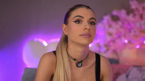 Hailey online show from July 19, 7:34 am