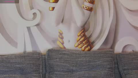 Snapshot of hailey_peach chatting on October 2, 4:58 pm HaileyPeach online show from October 2, 4:58 pm