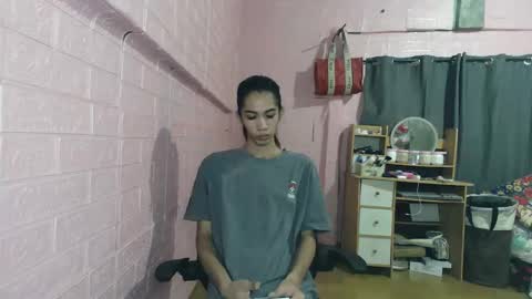 hailey_sweetcum77 online show from October 26, 3:34 am