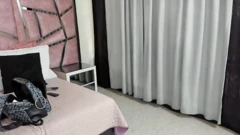 Hailey online show from October 6, 12:02 pm