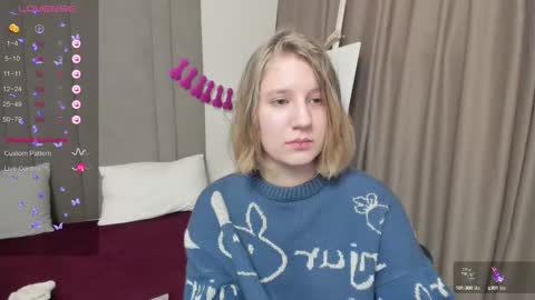 Snapshot of haileyfoxy chatting on March 10, 11:32 am Hailey online show from March 10, 11:32 am