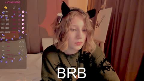 Snapshot of haileyfoxy chatting on March 12, 5:35 am Hailey online show from March 12, 5:35 am