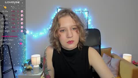 Snapshot of haileyfoxy chatting on September 28, 8:52 am Hailey online show from September 28, 8:52 am