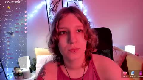 Snapshot of haileyfoxy chatting on October 22, 8:58 am Hailey online show from October 22, 8:58 am