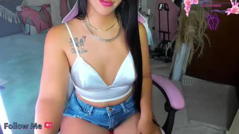 Snapshot of haileylove2 chatting on September 17, 2:24 am Hailey online show from September 17, 2:24 am