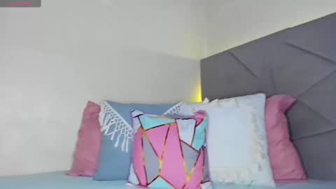 Snapshot of haileylove2 chatting on September 19, 3:08 am Hailey online show from September 19, 3:08 am