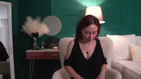 Snapshot of haileymoon85 chatting on July 22, 3:31 am Hailey online show from July 22, 3:31 am