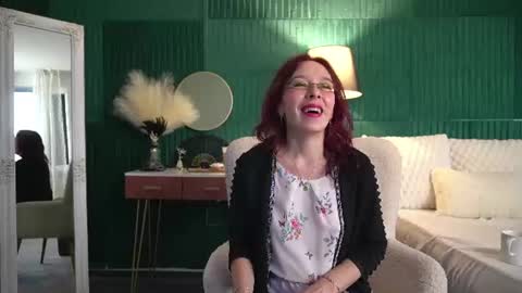 Snapshot of haileymoon85 chatting on August 3, 3:16 am Hailey online show from August 3, 3:16 am