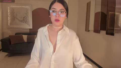 Hailey online show from December 5, 12:03 pm