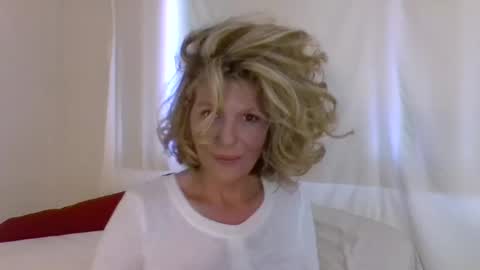 Hailey online show from December 2, 12:09 am