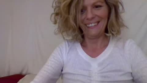 Hailey online show from December 3, 3:52 am