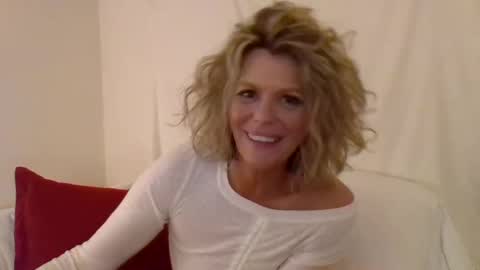 Hailey online show from December 15, 12:51 am