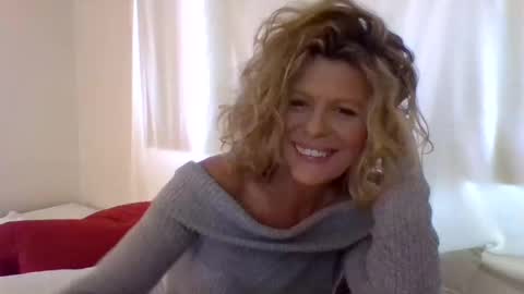 Hailey online show from December 28, 11:16 pm