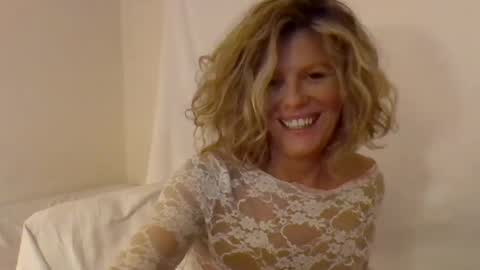 Hailey online show from January 14, 2:50 am