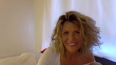 Hailey online show from January 16, 11:59 pm