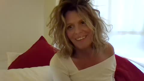 Hailey online show from February 11, 10:39 pm