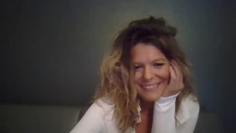 Hailey online show from October 5, 9:02 pm