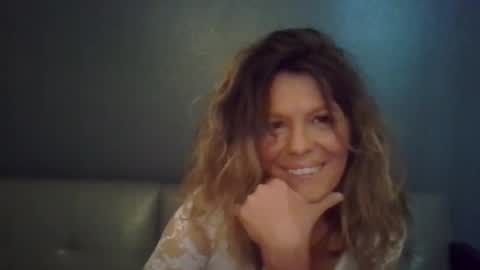 Hailey online show from October 23, 7:45 pm