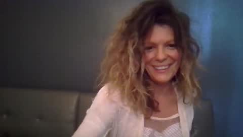 Hailey online show from November 30, 7:51 pm